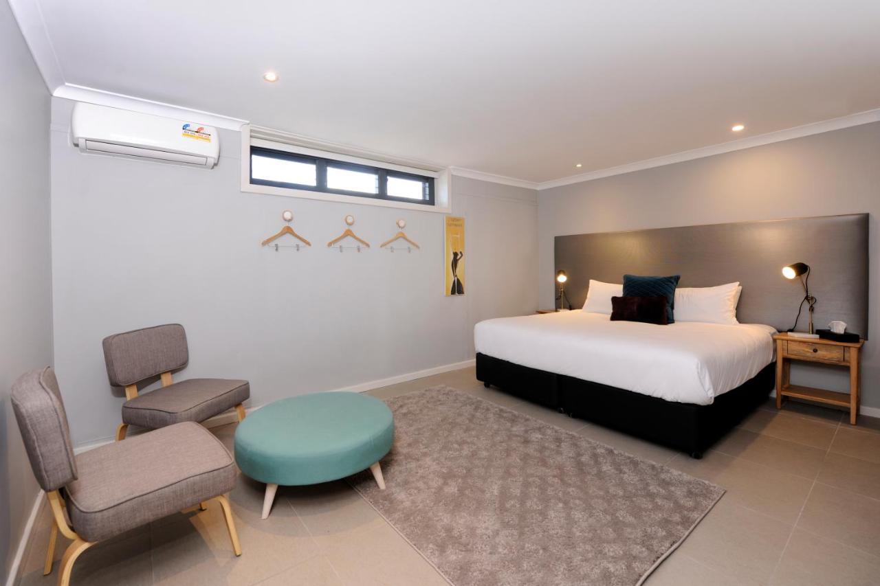 The Stirling Arms Hotel Perth Eksteriør billede