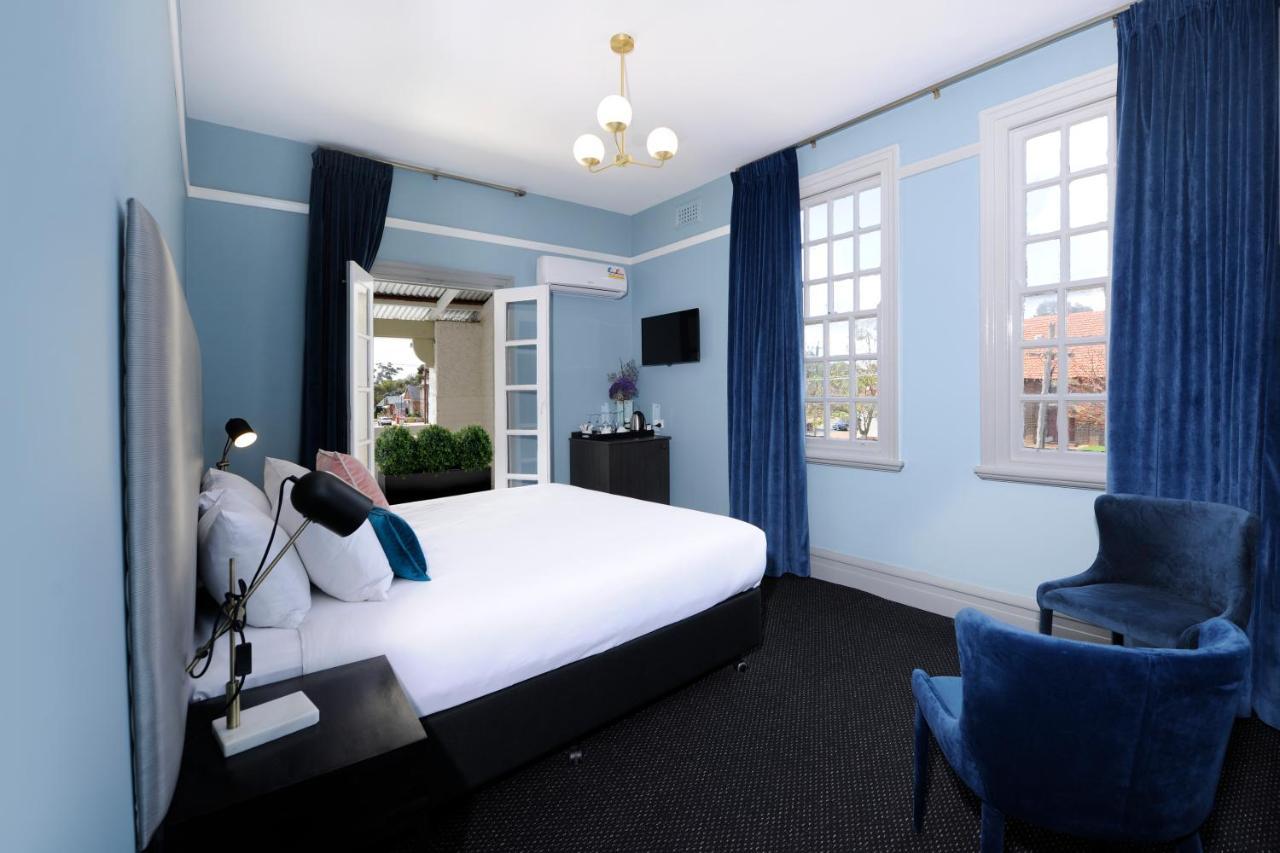 The Stirling Arms Hotel Perth Eksteriør billede