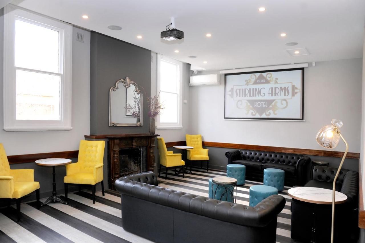 The Stirling Arms Hotel Perth Eksteriør billede