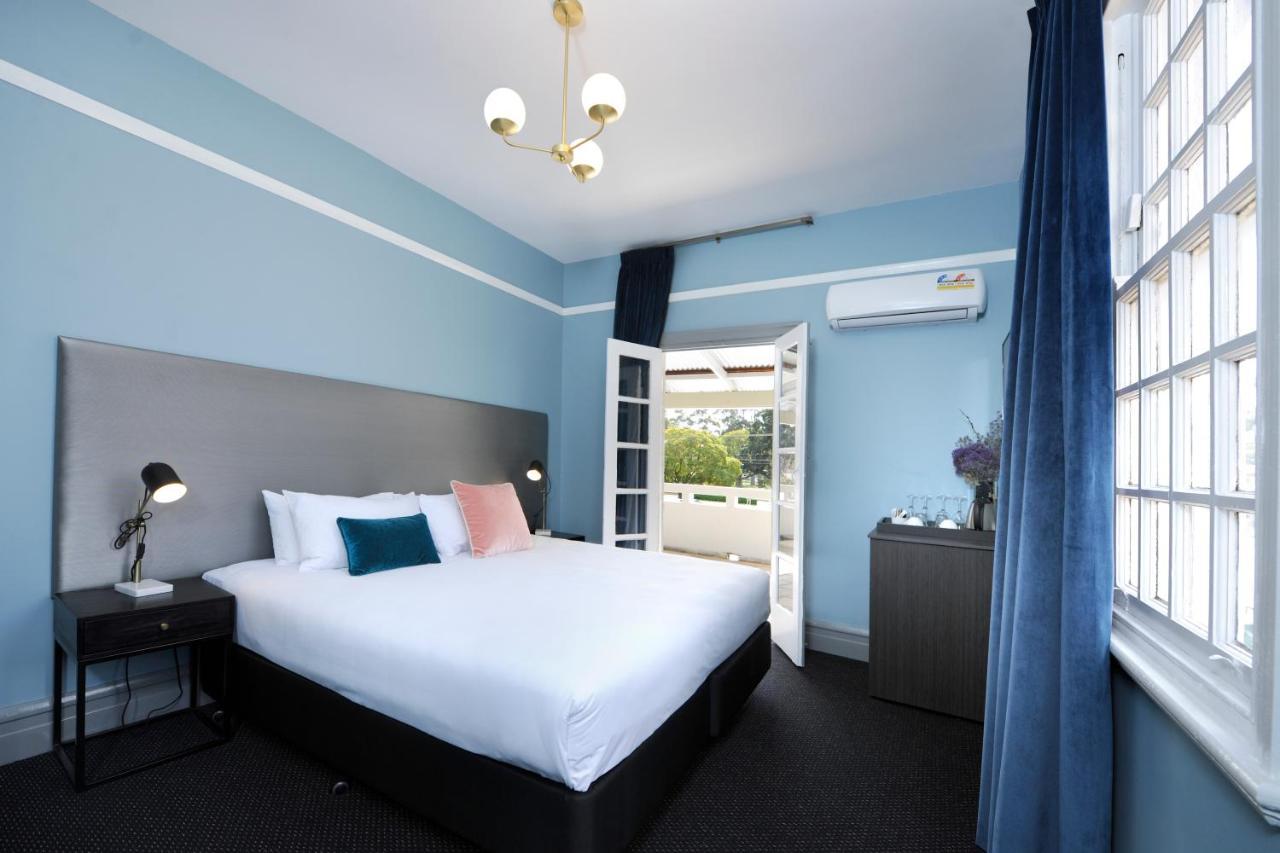 The Stirling Arms Hotel Perth Eksteriør billede